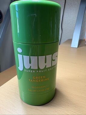 Juus Green Tangerine Deodorant - Green